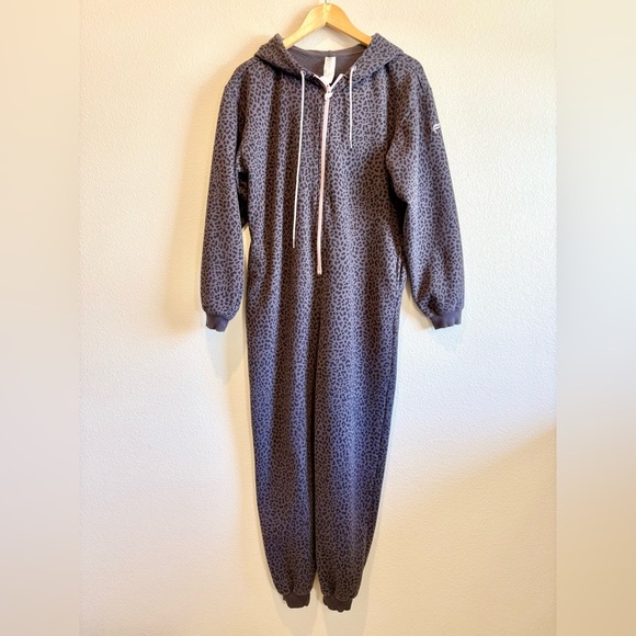 Fabletics Forever Fleece Hooded One Piece Size M Color Purple Gray - Picture 1 of 12